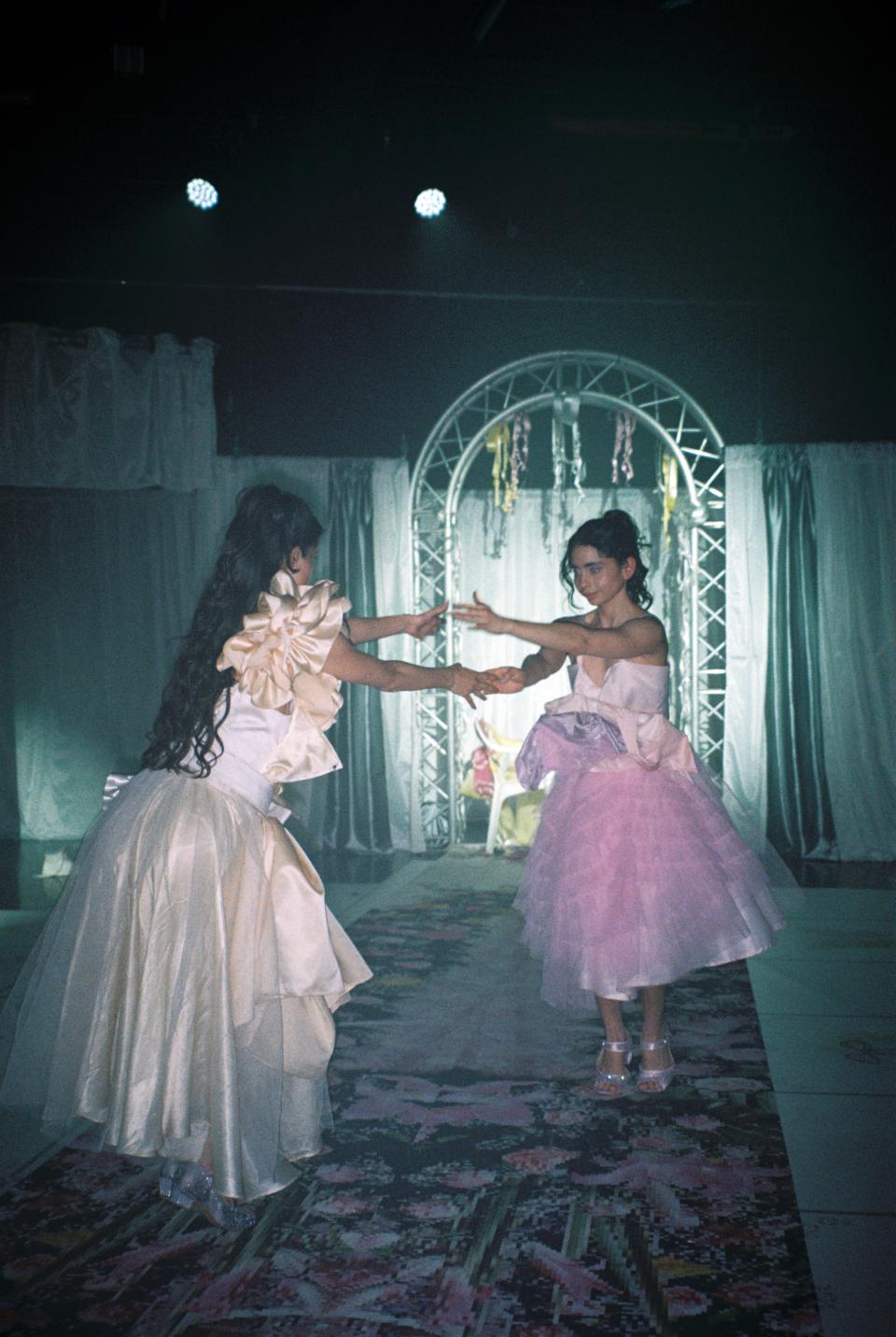 2 dancing performers