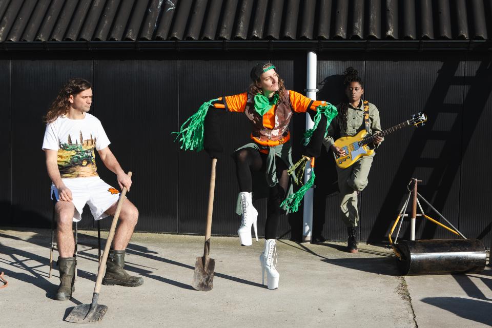 LOD muziektheater soil biographies